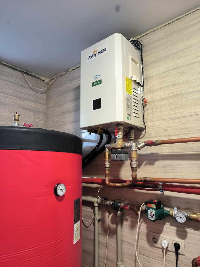 Read more about the article <span lang ="ru">Установка теплового насоса Raymer RAY-15DS1-EVI (380V) в с. Гаразджа в доме 150 кв.м.</span>