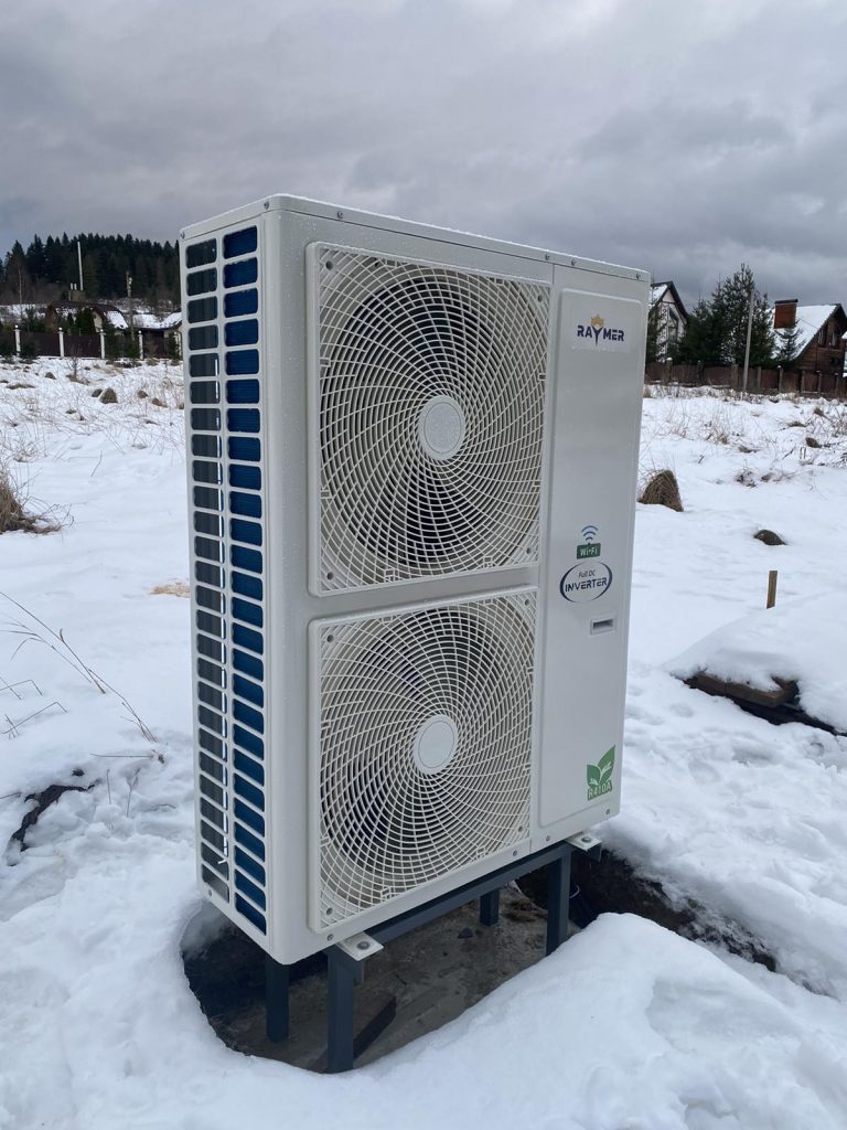 Read more about the article <span lang ="ru">Установка теплового насоса Raymer RAY-18DS1 EVI (380V) в частном доме до 200 м2, смт. Сходница</span>