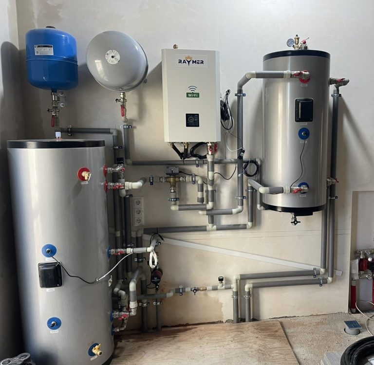 Read more about the article <span lang ="ru">Монтаж отопительного оборудования Raymer, тепловой насос RAY-18DS1-EVI (220V) в г. Черноморск</span>