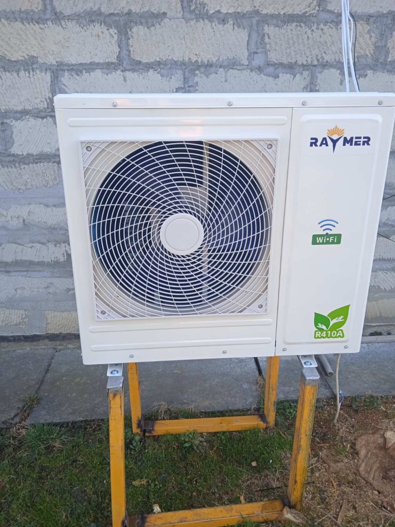 Подробнее о статье <спан lang="ru">Установка теплового насоса Raymer RAY-07MN 7 кВт моноблочного типа в частном доме 68кв.м в Львовской области</охватывать>