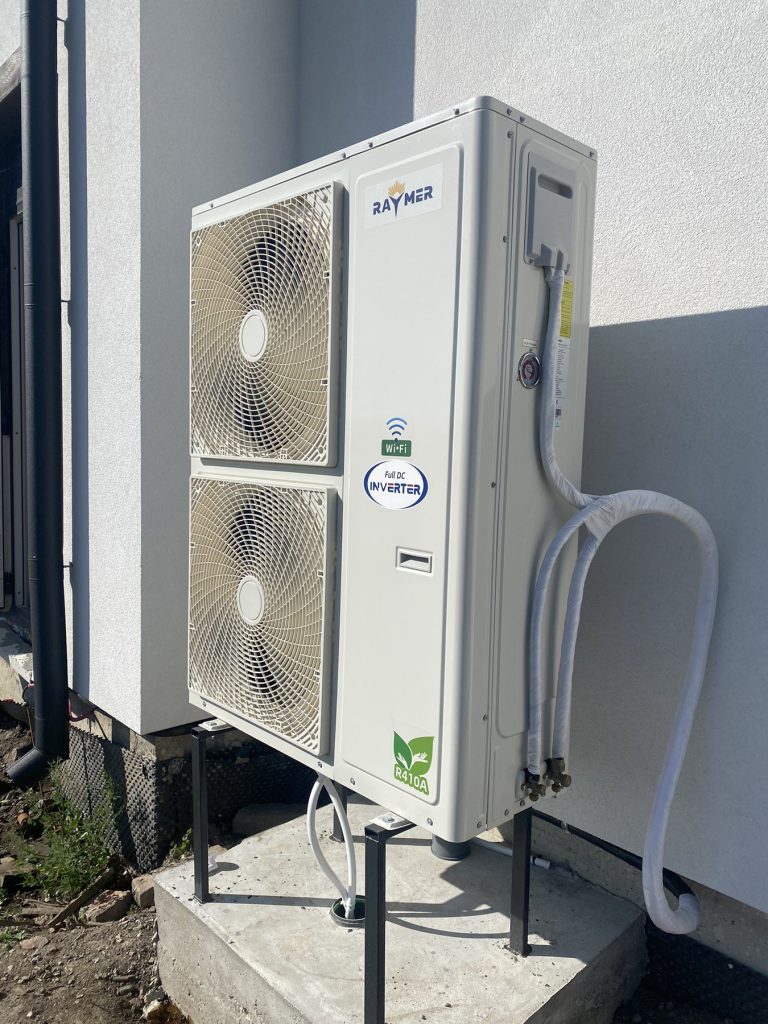 Read more about the article <span lang ="ru">Установка инверторного теплового насоса Raymer RAY-18DS1-EVI (380V) в доме на 220 м² в с. Петриков, Тернопольской области</span>