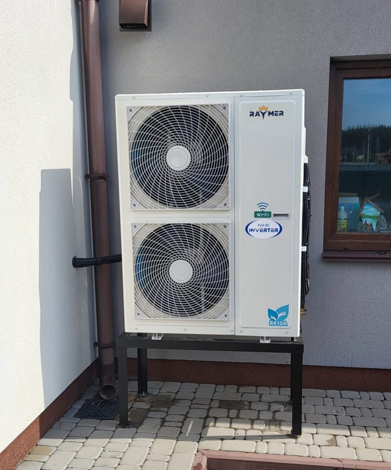 Read more about the article <span lang ="ru">Тепловой насос Raymer RAY-15DS1-EVI 380В в поселке Роживка, Броварского района</span>