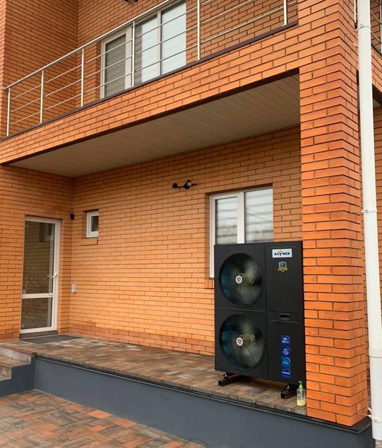 Read more about the article <span lang ="ru">Тепловой насос Raymer RAY-18DS2-EVI (220V)| Установка в доме на 220 кв.м в с. Иванков (Бориспольский р-н)</span>