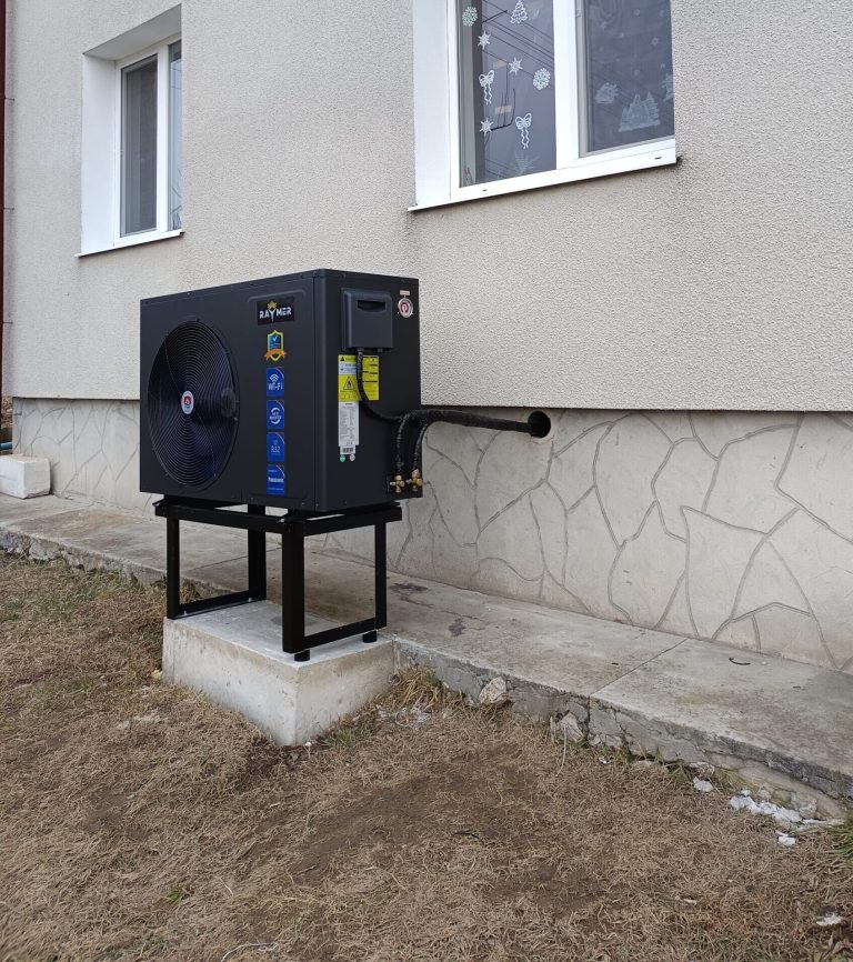 Read more about the article <span lang ="ru">Тепловой насос Raymer RAY-10DS2-EVI | Монтаж в доме на 120 кв. м в с. Петриков, Тернопольской области</span>