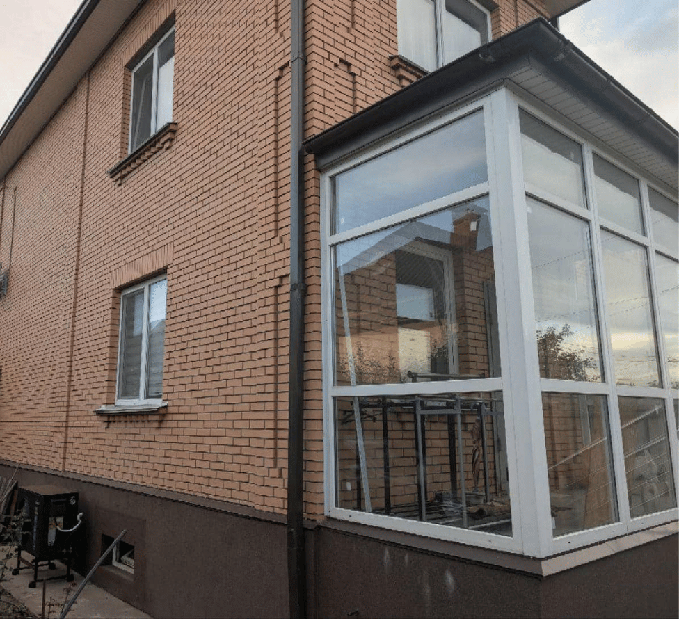 Комбинированная работа теплового насоса Raymer RAY-15DS2-EVI и электрокотла в г. Жуляны, Киевская область, дом площадью 130 м²