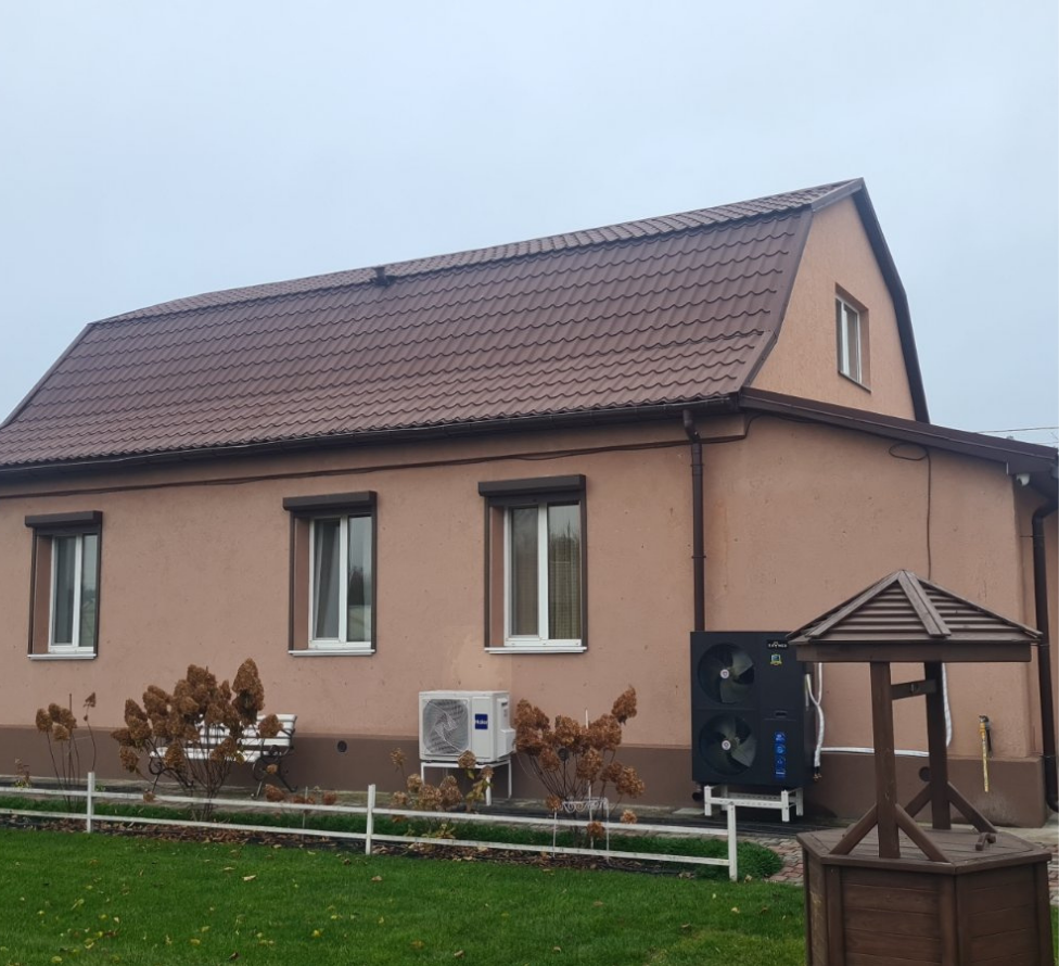 Дом 175 кв. Тепловой насос Raymer RAY-18DS2-EVI, монтаж в с. Мирча, Киевская область