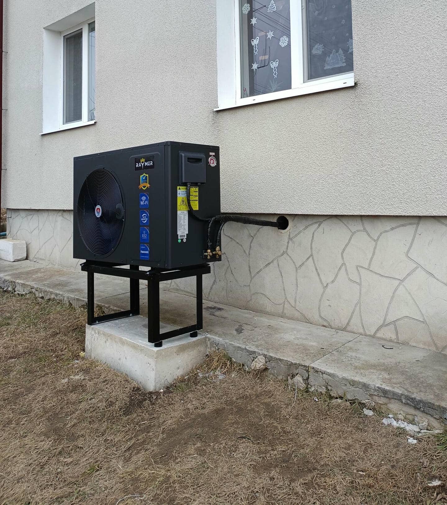 Тепловий насос Raymer RAY-10DS2-EVI | Монтаж в будинку на 120 кв. м в с. Петриків, Тернопільської області