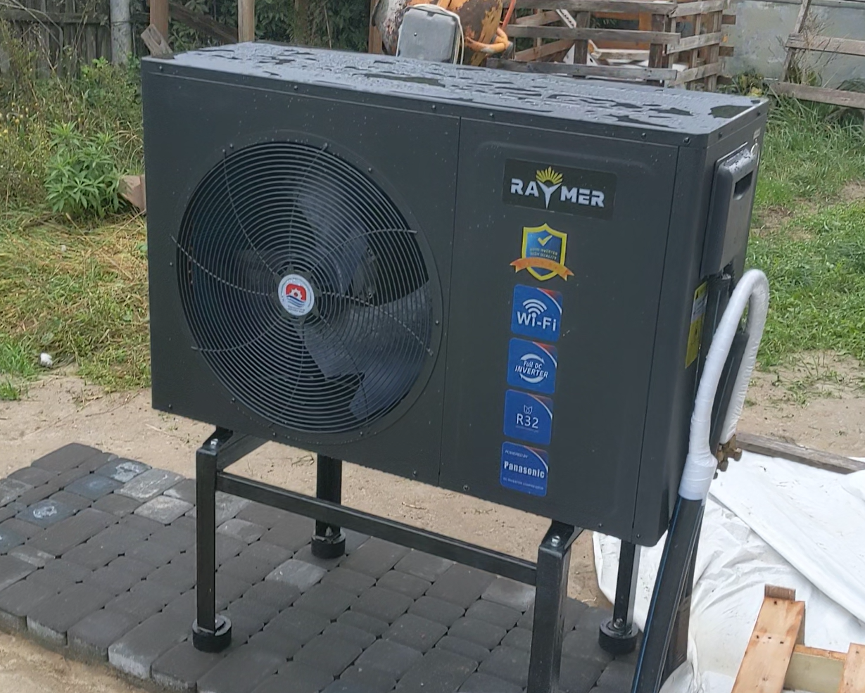Монтаж системы отопления в новом доме Raymer RAY-15DS2-EVI (220V) в с. Малютянка, Киевской области